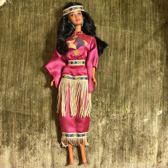 Barbie Native American Indian Doll Vintage Collectible by Mattel, Preloved Great - Picture 7 of 8
